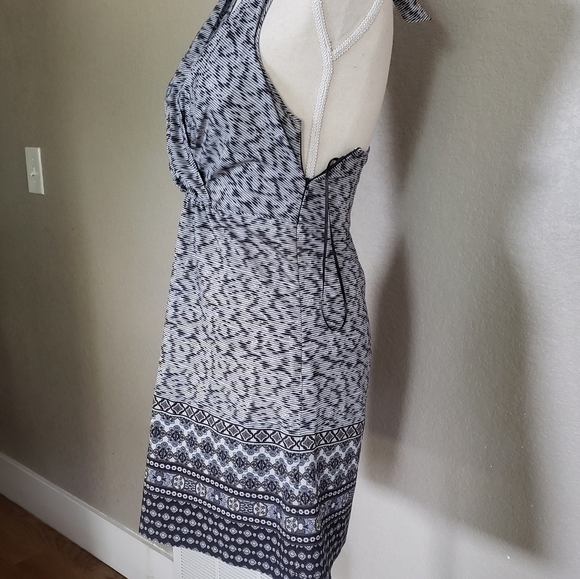 Athleta Go anywhere halter dress - Picture 5 of 9